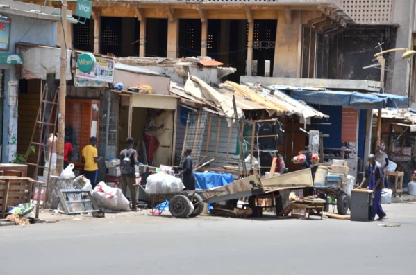 IMAGES - MARCHÉ SANDAGA : LE GRAND DÉMÉNAGEMENT A COMMENCÉ