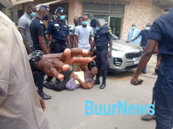 PRÉFECTURE DE DAKAR: Guy Marius Sagna interpellé PRÉFECTURE DE DAKAR: Guy Marius Sagna interpellé