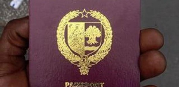 Trafic de faux passeports : La Sûreté urbaine démantèle un vaste réseau à Dakar Trafic de faux passeports : La Sûreté urbaine démantèle un vaste réseau à Dakar