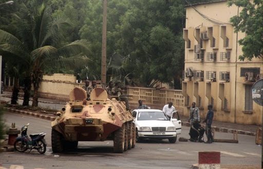 Mali: l’Union européenne condamne «la tentative de coup d’Etat» en cours Mali: l’Union européenne condamne «la tentative de coup d’Etat» en cours