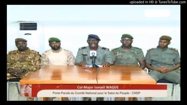 Coup d'Etat militaire retentissant au Mali : les putschistes promettent une transition "civile" Coup d'Etat militaire retentissant au Mali : les putschistes promettent une transition "civile"