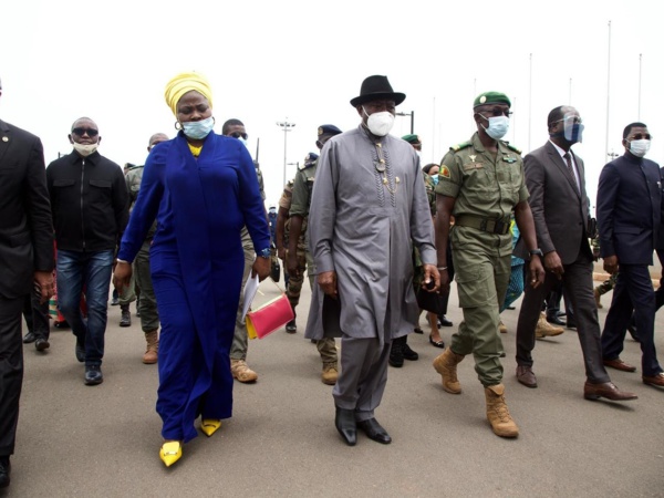 Mali : "les échanges se passent bien" entre la junte et la délégation de la Cédéao à Bamako Mali : "les échanges se passent bien" entre la junte et la délégation de la Cédéao à Bamako