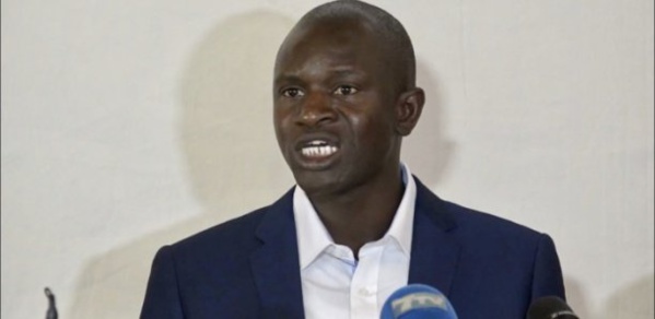 Dr Babacar Diop (Fds) : "Macky connaîtra inexorablement le même sort qu’IBK, s'il..." Dr Babacar Diop (Fds) : "Macky connaîtra inexorablement le même sort qu’IBK, s'il..."