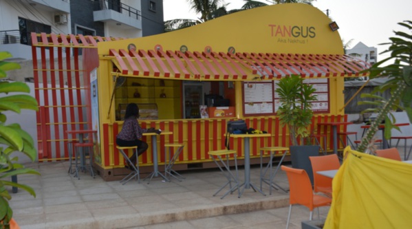 Moustapha Sy, le fils de "Souris" et deux libanais poursuivis pour escroquerie. Moustapha Sy, le fils de "Souris" et deux libanais poursuivis pour escroquerie.