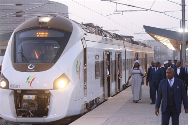 DAKAR LÈVE 17, 6 MILLIARDS DE FCFA POUR FINANCER LA PRÉ-EXPLOITATION DU TER