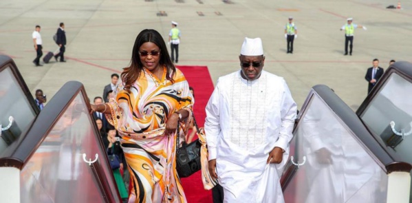 Qui disait que les voyages présidentiels étaient indispensables... (focus) Qui disait que les voyages présidentiels étaient indispensables... (focus)