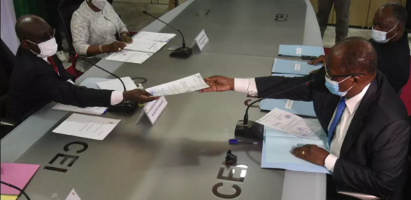 Présidentielle en Côte d'Ivoire : les candidatures de Gbagbo et Soro jugées irrecevables Présidentielle en Côte d'Ivoire : les candidatures de Gbagbo et Soro jugées irrecevables