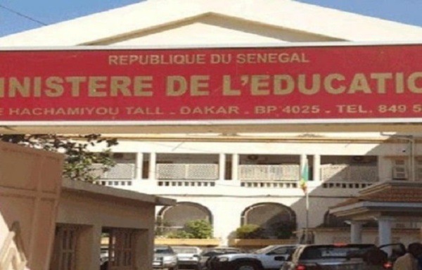 Affaire de la fille ayant accouché en pleines épreuves de bac 2020 : la preuve du mensonge du Ministère de l’Education nationale Affaire de la fille ayant accouché en pleines épreuves de bac 2020 : la preuve du mensonge du Ministère de l’Education nationale