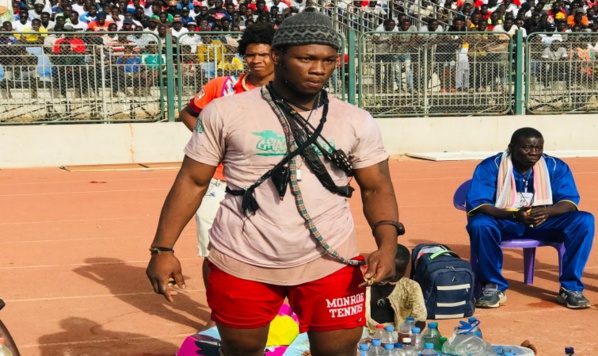 AFFAIRE DE DROGUE & FAUX BILLETS : LE LUTTEUR BÉBÉ DIÈNE ARRETÉ AFFAIRE DE DROGUE & FAUX BILLETS : LE LUTTEUR BÉBÉ DIÈNE ARRETÉ