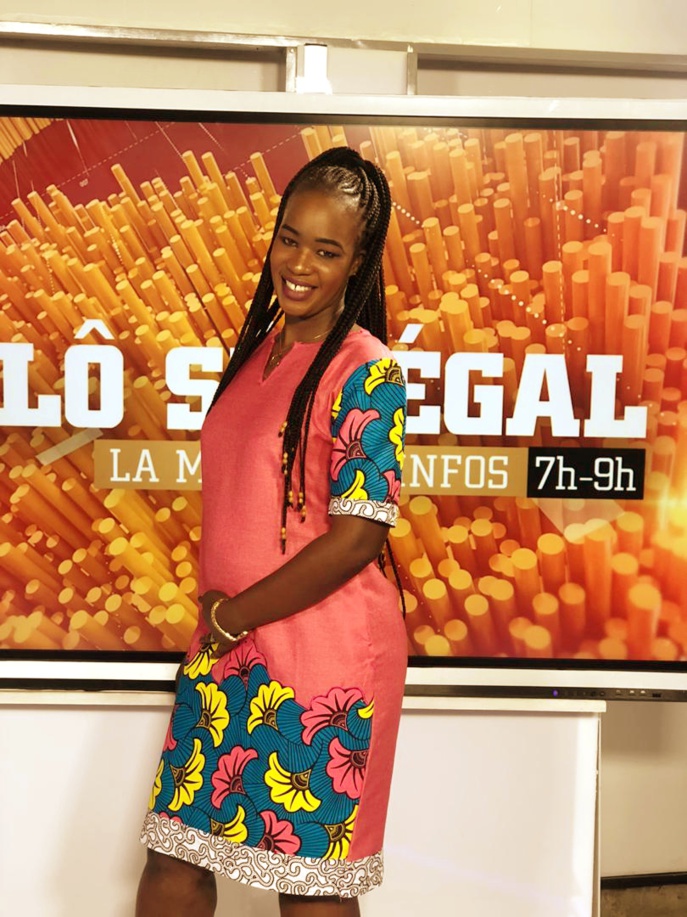 Photos – Les clichés de la présentatrice de la 7TV "KEWE SENE" Photos – Les clichés de la présentatrice de la 7TV "KEWE SENE"