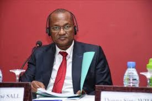 Abdou Ndéné Sall: "Le TER c'est aussi une épine dorsale d’où seront joints le BRT et d’autres moyens de transport à partir du péage" Abdou Ndéné Sall: "Le TER c'est aussi une épine dorsale d’où seront joints le BRT et d’autres moyens de transport à partir du péage"