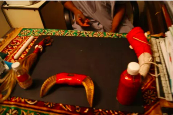 Maraboutage en milieu de travail : l’entreprise transformée en une ‘’arène mystique’’ Maraboutage en milieu de travail : l’entreprise transformée en une ‘’arène mystique’’