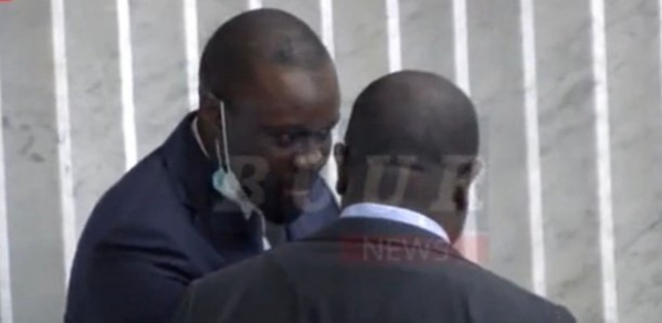 Assemblée nationale : Échanges entre Ousmane Sonko et Abdoulaye Baldé Assemblée nationale : Échanges entre Ousmane Sonko et Abdoulaye Baldé