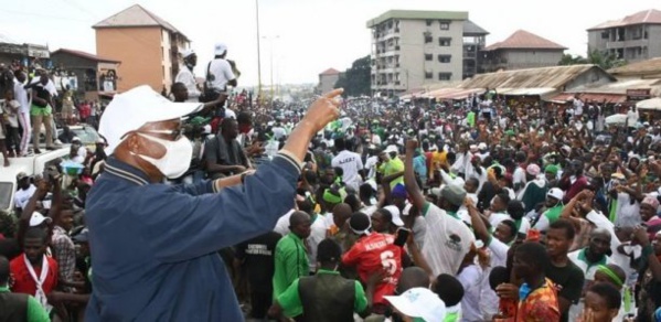 Retour triomphal de Cellou Dalein à Conakry : « c’est la panique totale de l’autre côté », dit Fodé Oussou Retour triomphal de Cellou Dalein à Conakry : « c’est la panique totale de l’autre côté », dit Fodé Oussou