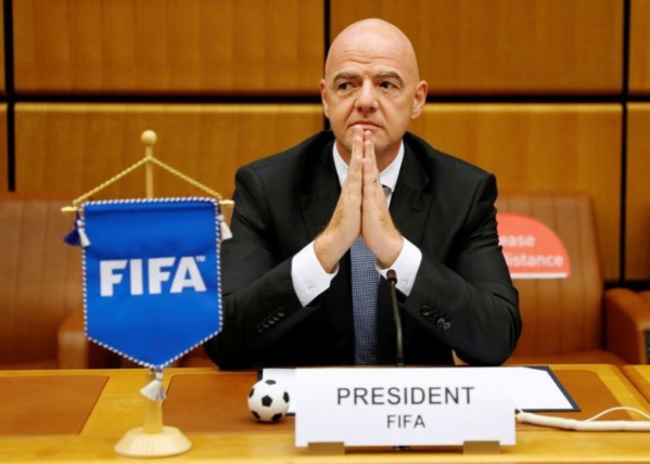 Le président de la Fifa Gianni Infantino positif au Covid