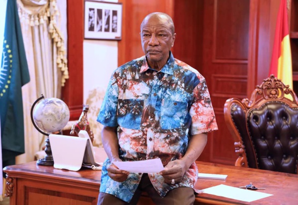 Déclaré vainqueur, le  Pr Alpha Condé sort enfin du bois et... Déclaré vainqueur, le  Pr Alpha Condé sort enfin du bois et...