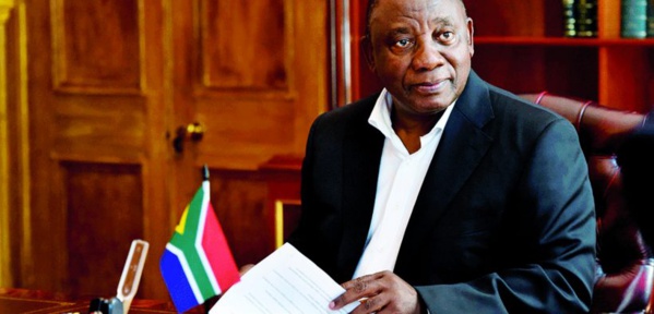 Coronavirus: le président sud-africain Cyril Ramaphosa se place en quarantaine Coronavirus: le président sud-africain Cyril Ramaphosa se place en quarantaine
