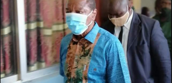 Guinée : Alpha Condé refait surface, au chevet des militaires blessés Guinée : Alpha Condé refait surface, au chevet des militaires blessés