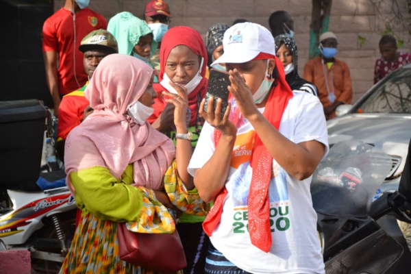 Arrêt sur image- Marche contre le Pr Condé- La démonstration de force des ressortissants Guinéens à Dakar