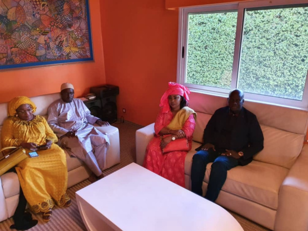 PERSPECTIVES POLITIQUES: Les députés du Grand parti donnent carte blanche à Malick Gackou PERSPECTIVES POLITIQUES: Les députés du Grand parti donnent carte blanche à Malick Gackou