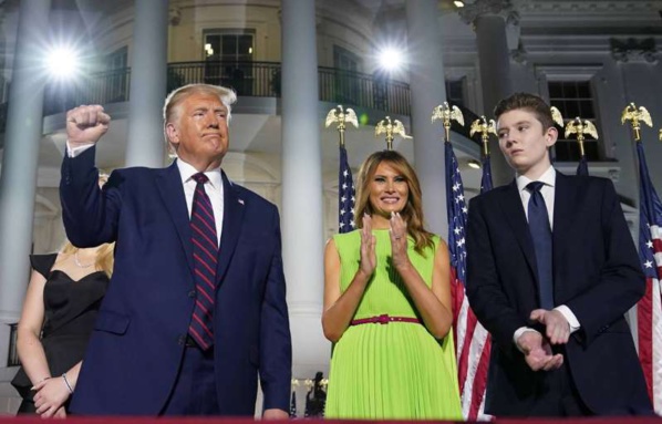 Donald Trump, qui refuse toujours de reconnaître sa défaite, envisage de se rendre à un rassemblement de ses partisans Donald Trump, qui refuse toujours de reconnaître sa défaite, envisage de se rendre à un rassemblement de ses partisans