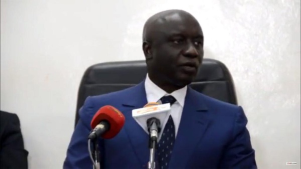 Ralliement, critiques et audit de Mimi Touré : Idrissa Seck se défend Ralliement, critiques et audit de Mimi Touré : Idrissa Seck se défend