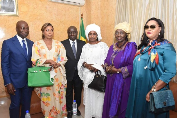 Installation du Pr du Cese ,Idrissa SECK- Ces images qui n'ont pas été publiées