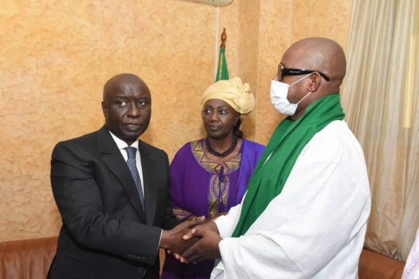 Installation du Pr du Cese ,Idrissa SECK- Ces images qui n'ont pas été publiées