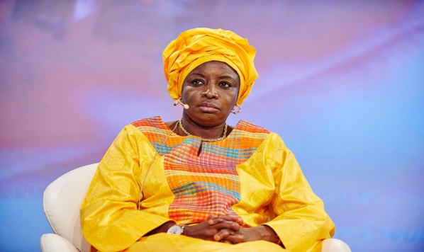 APR : Mimi Touré prend ses distances et pose un acte fort