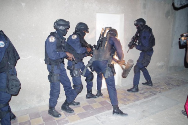 Bakel : Bataille rangée entre forces spéciales de l’armée et éléments du Gign Bakel : Bataille rangée entre forces spéciales de l’armée et éléments du Gign