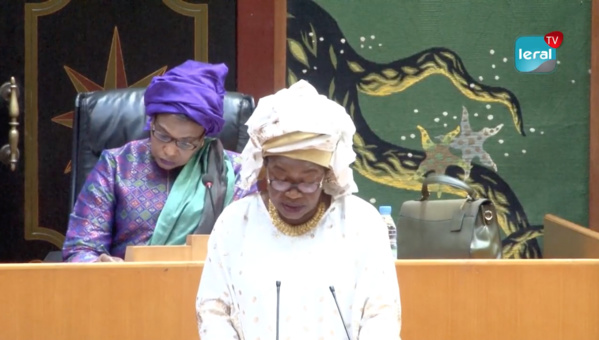 Scandale de 29 milliards FCfa / Réalisation et livraison des DAC: Aïda Mbodj demande des éclaircissements Scandale de 29 milliards FCfa / Réalisation et livraison des DAC: Aïda Mbodj demande des éclaircissements