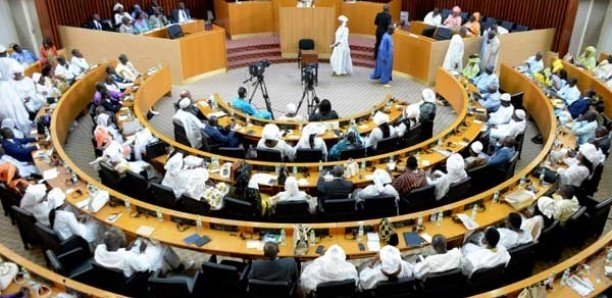 Alerte Covid-19 à l'Assemblée : Une vingtaine de députés hospitalisés Alerte Covid-19 à l'Assemblée : Une vingtaine de députés hospitalisés