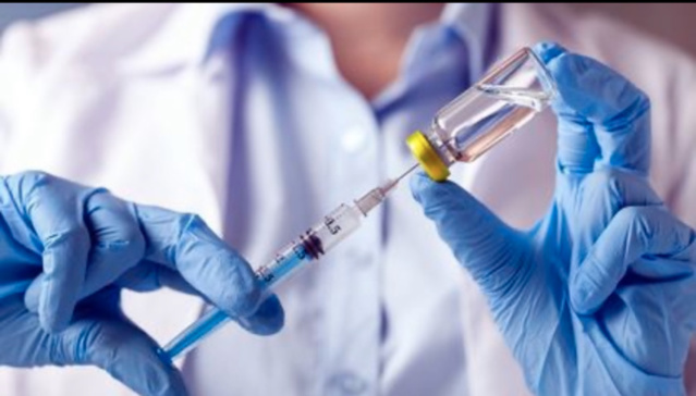 Covid-19 : le vaccin Pfizer/BioNTech obtient le feu vert des autorités sanitaires américaines
