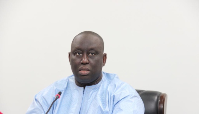 "Ça me fait mal, je ne le cache pas, être considéré comme un paria de la..." "Ça me fait mal, je ne le cache pas, être considéré comme un paria de la..."