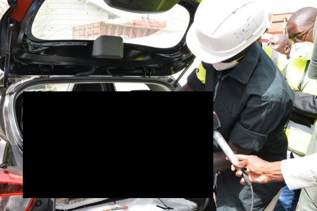 PORT DE DAKAR: La Douane saisit du vin et de l’huile de contrebande PORT DE DAKAR: La Douane saisit du vin et de l’huile de contrebande