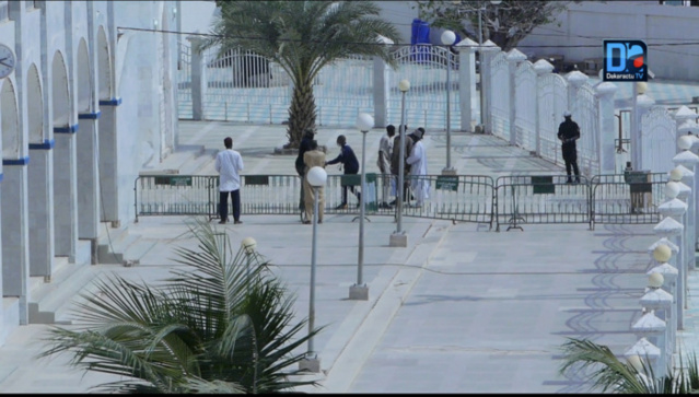 Cérémonie d'inhumation à Médina Baye : Tout est fin prêt... La police déploie un dispositif sécuritaire de 300 éléments. Cérémonie d'inhumation à Médina Baye : Tout est fin prêt... La police déploie un dispositif sécuritaire de 300 éléments.