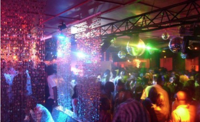 Dernière minute -Les restos, bars, ... finalement autorisés à ouvrir Dernière minute -Les restos, bars, ... finalement autorisés à ouvrir