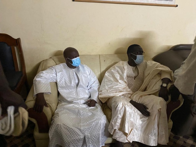 Le ministre de l'intérieur Antoine Diome à la tête de la délégation dépêchée à Darou Moukhty (images) Le ministre de l'intérieur Antoine Diome à la tête de la délégation dépêchée à Darou Moukhty (images)