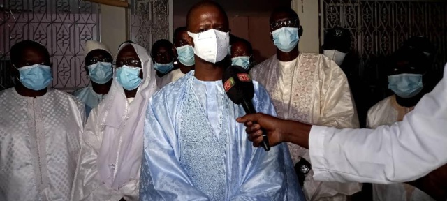 Le ministre de l'intérieur Antoine Diome à la tête de la délégation dépêchée à Darou Moukhty (images) Le ministre de l'intérieur Antoine Diome à la tête de la délégation dépêchée à Darou Moukhty (images)