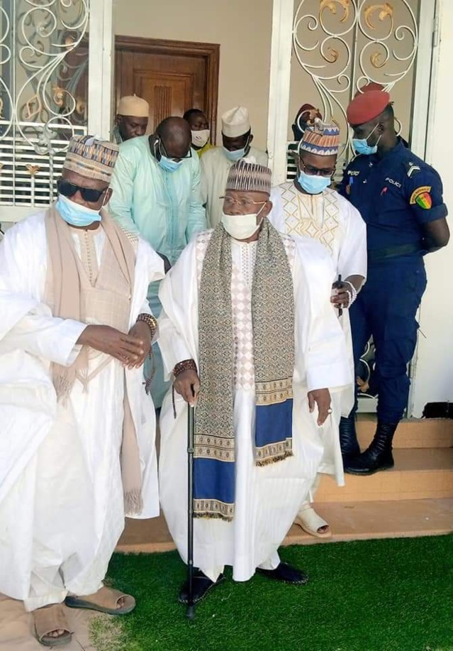 Le khalif de Léona Niassène a rendu visite au vénéré Serigne Mountakha Mbacké