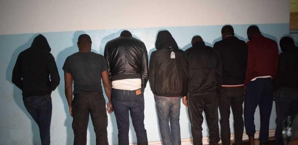 Couvre-feu : 115 personnes arrêtées à Dakar Couvre-feu : 115 personnes arrêtées à Dakar