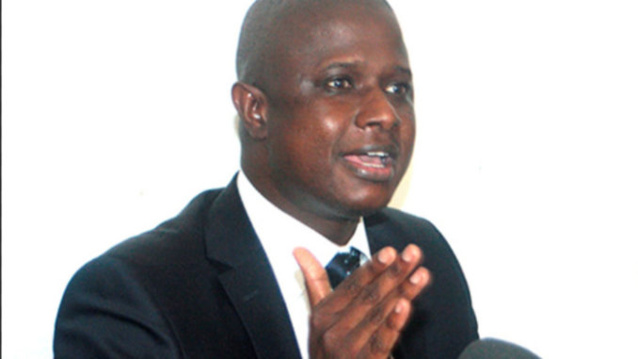 Conférence de presse du gouvernement : Antoine DIOME évite le sujet PASTEF Conférence de presse du gouvernement : Antoine DIOME évite le sujet PASTEF