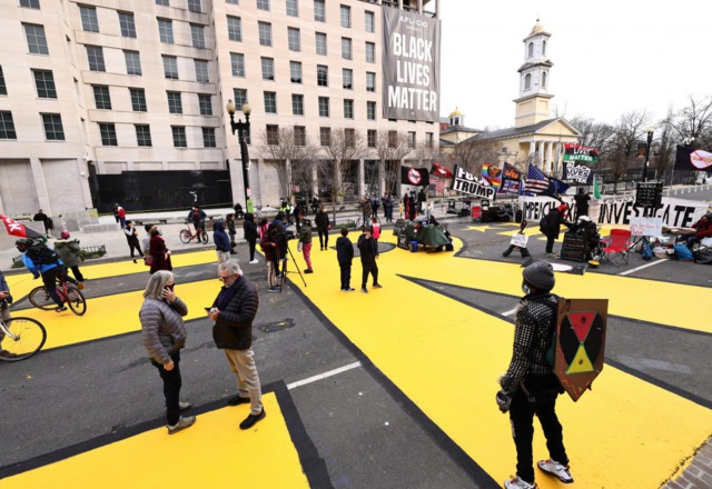 Washington se barricade avant l'investiture de Joe Biden (images)