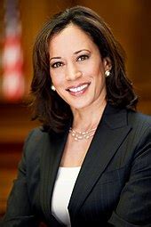 Kamala Harris vice-présidente des États-Unis : l'ascension d'une pionnière Kamala Harris vice-présidente des États-Unis : l'ascension d'une pionnière