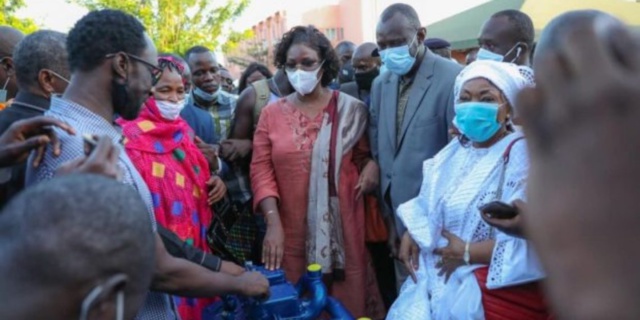 Décor, gestuelle, non-dits… : La sortie de Marième Faye passée au crible Décor, gestuelle, non-dits… : La sortie de Marième Faye passée au crible