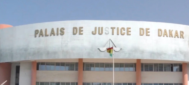 Un gaillard de 27 ans surpris sur une malade mentale Un gaillard de 27 ans surpris sur une malade mentale