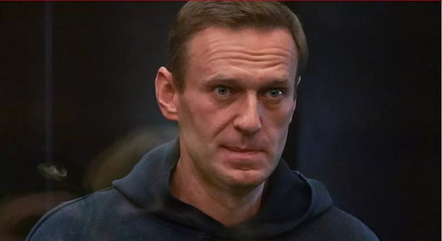 Russie: Alexeï Navalny condamné à trois ans et demi de prison ferme