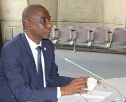 Dakar : Le ministère de l’Education réaménage les horaires de cours Dakar : Le ministère de l’Education réaménage les horaires de cours