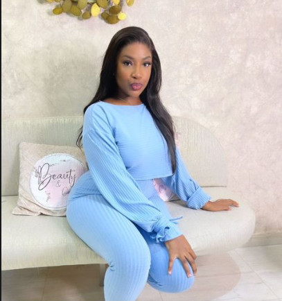 Vénus, la ravissante fille de Youssou Ndour affole les internautes avec ses dernières photos Vénus, la ravissante fille de Youssou Ndour affole les internautes avec ses dernières photos