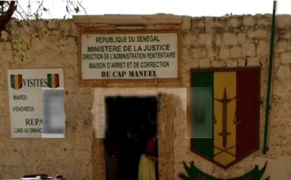 Arrêtés devant la Prison du Cap Manuel : le coordinateur de Pastef à Dakar, Abass Fall, et Fatima Mbengue du Frapp libres.